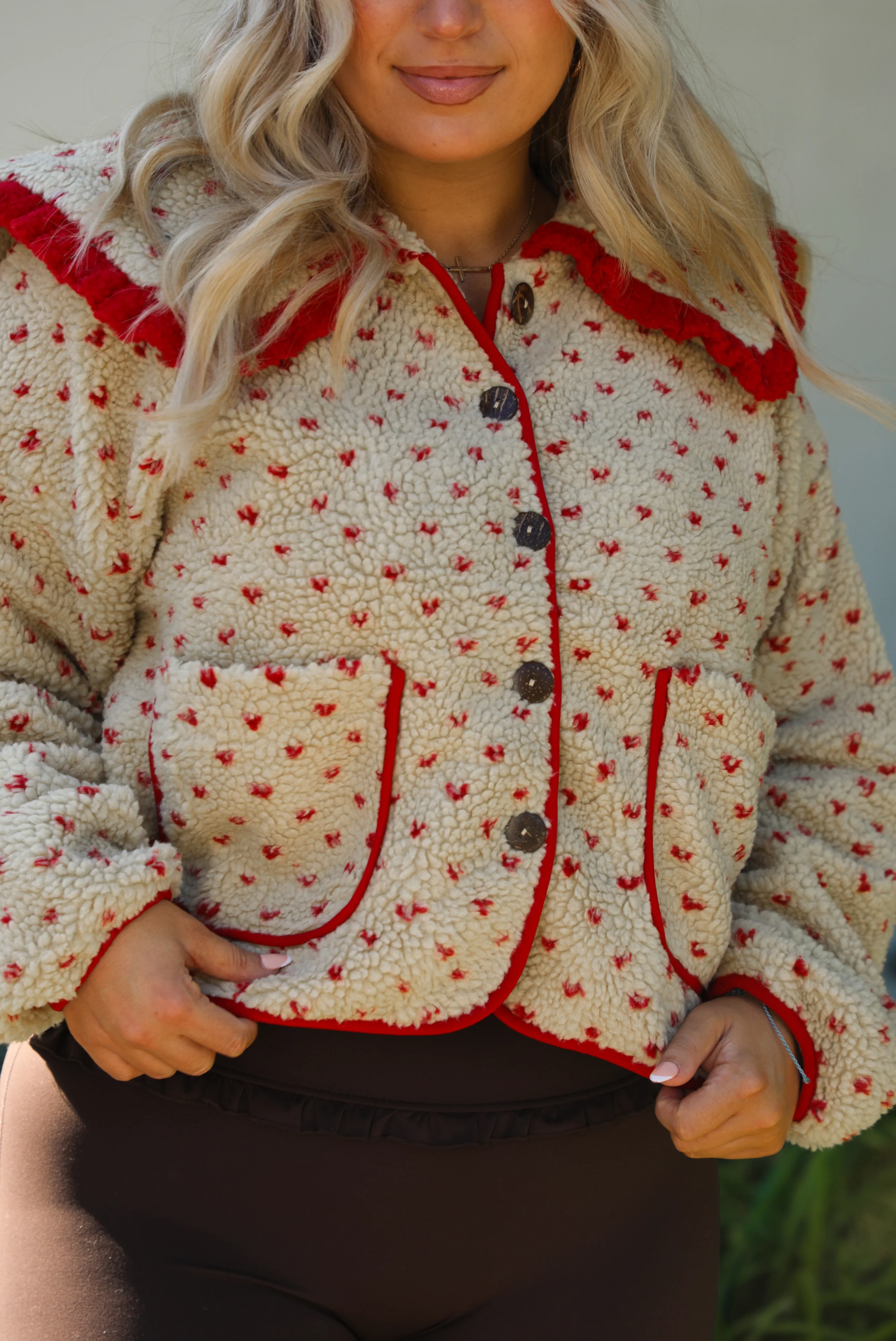 Great Day Sherpa Jacket: Tan/Red - Image 7