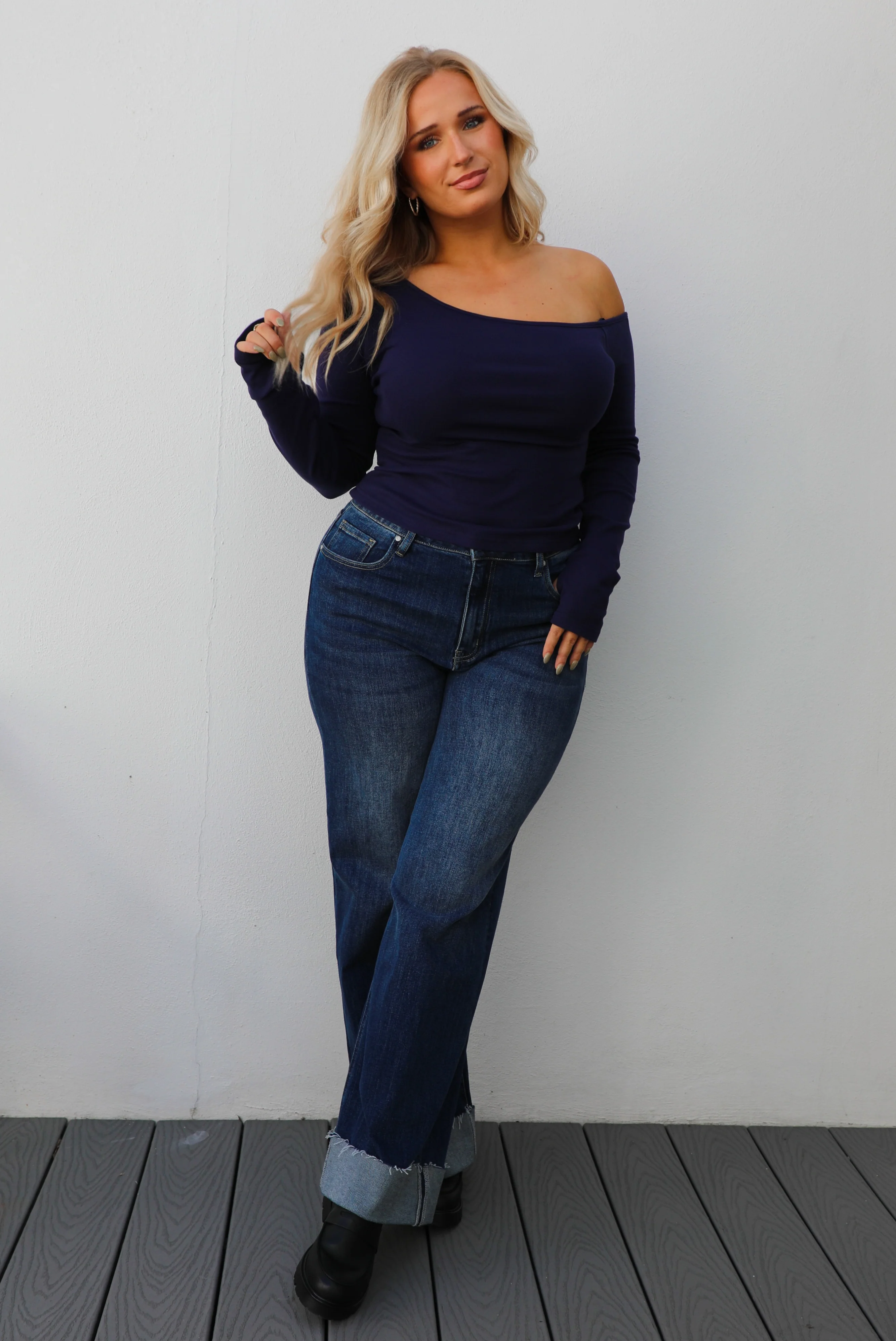 Make It Easy Top: Navy - Image 3