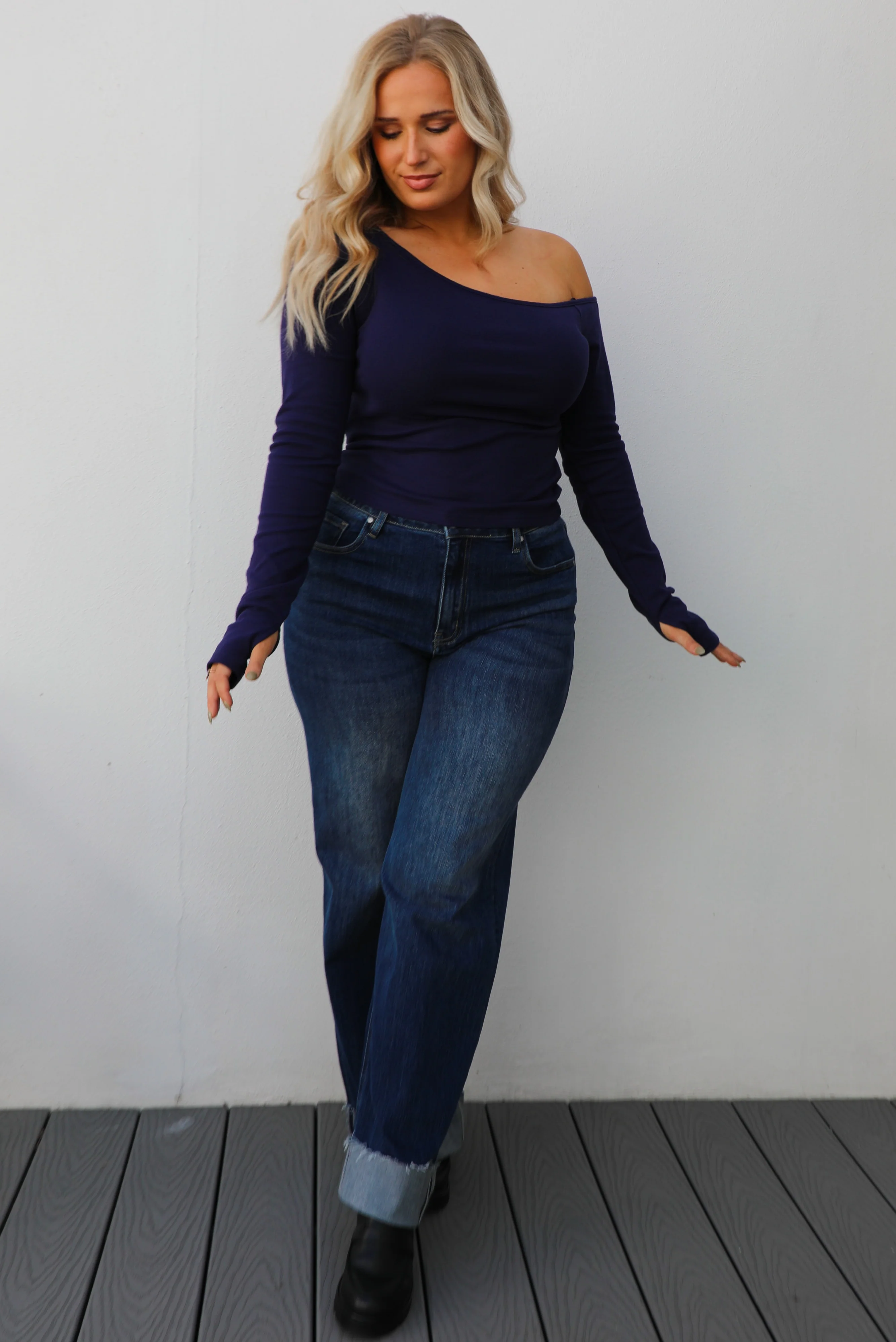 Make It Easy Top: Navy - Image 4